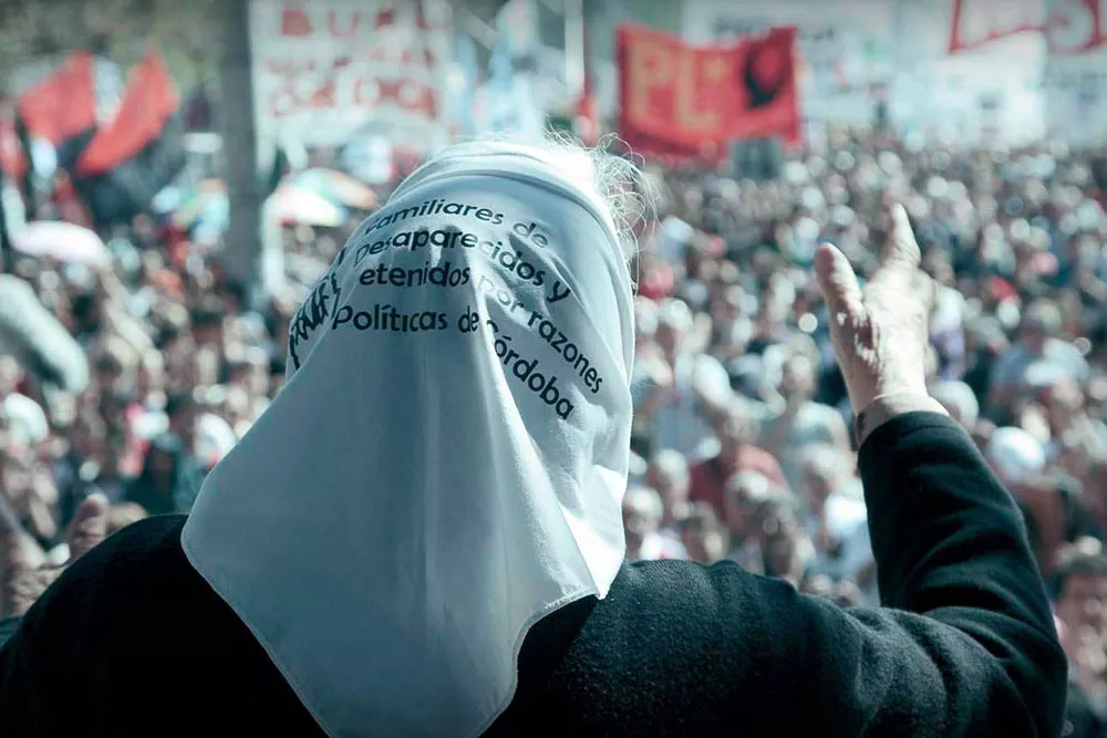 Familiares de Desaparecidos y Detenidos por Razones Políticas