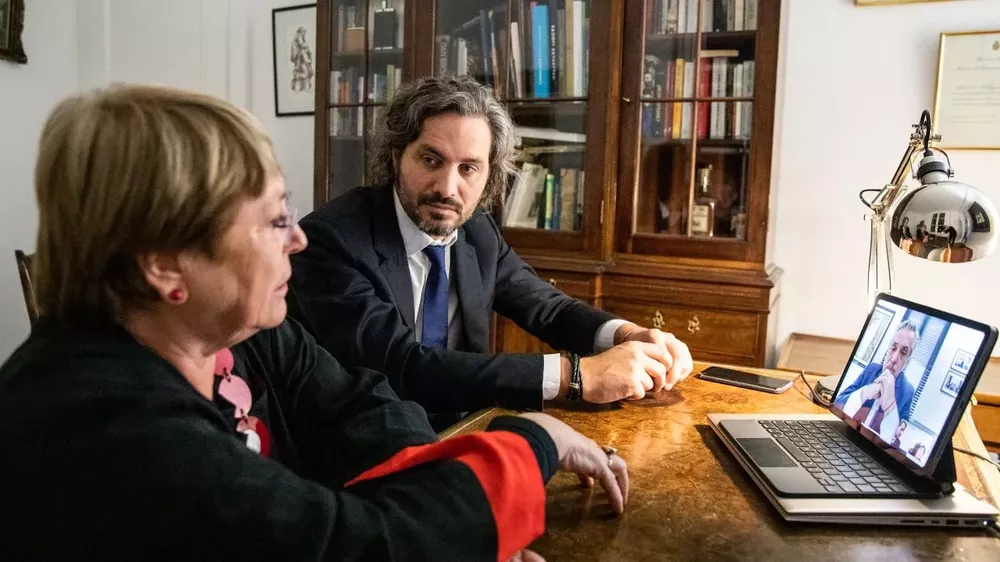 santiago cafiero bachelet