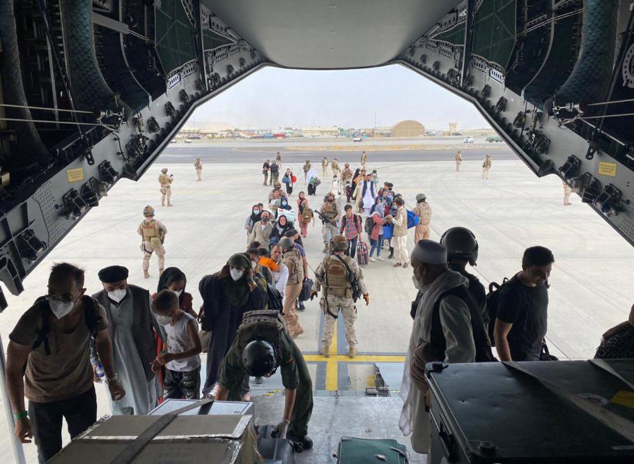 aeropuerto de Kabul by Télam