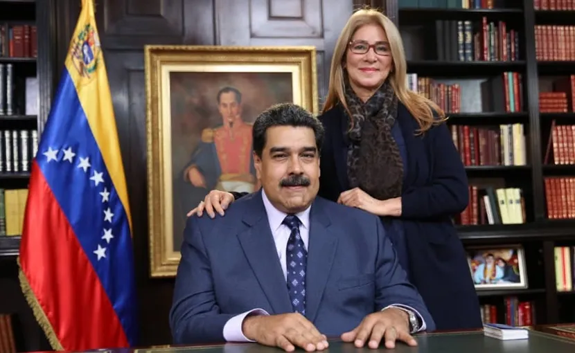 MADURO Y SU ESPOSA 4