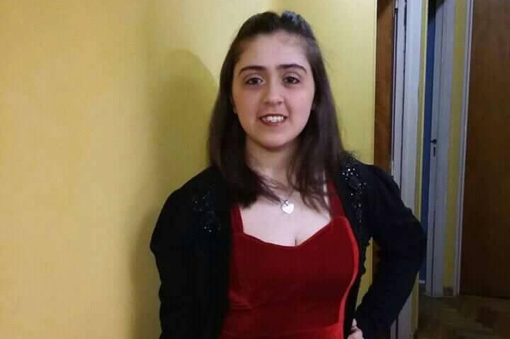 dominique lescano adolescente
