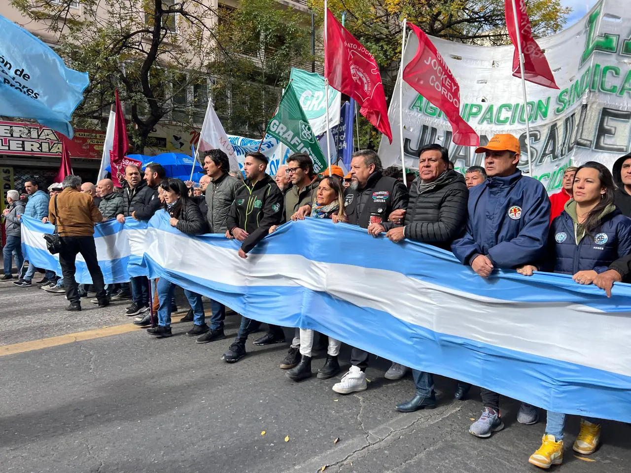 Marcha en Córdoba por el paro nacional (CGT Córdoba)