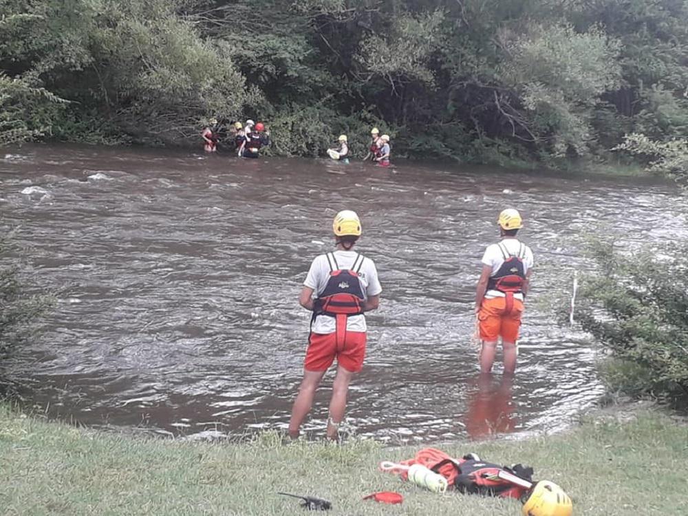 rescate río los reartes bomberos vgb