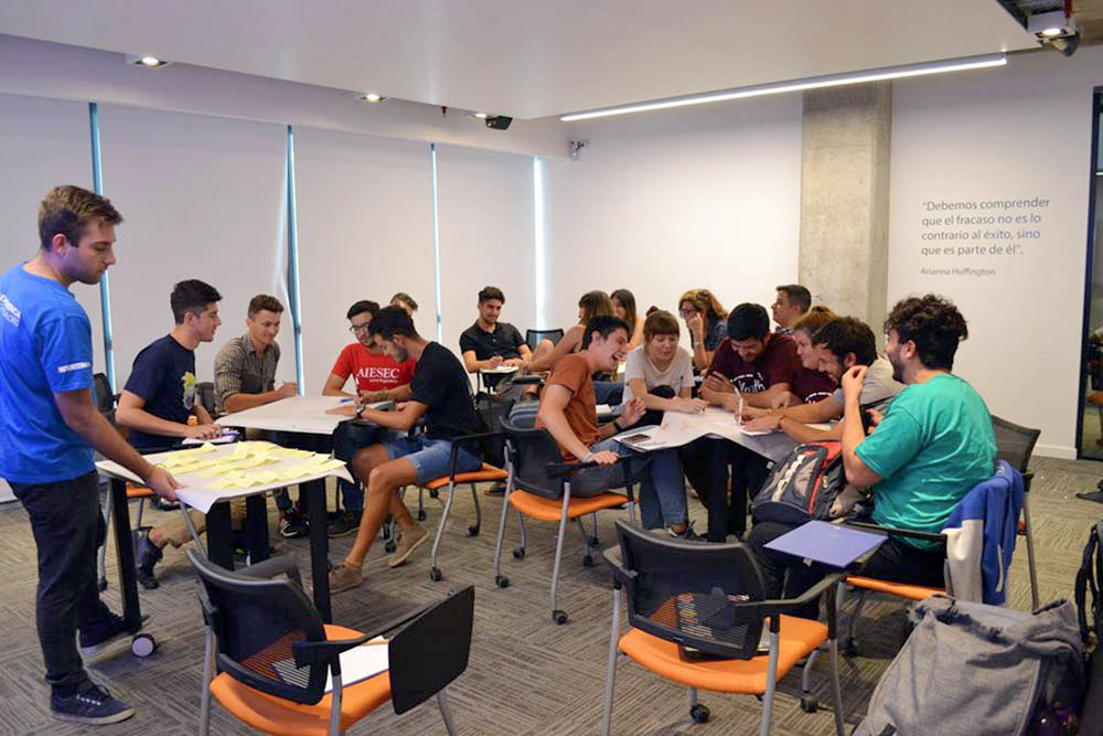 UNIVERSIDAD Siglo 21 prensa US21 01