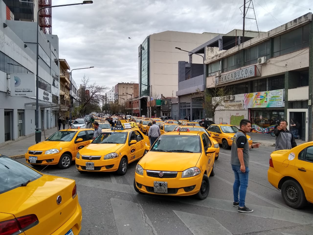 Taxis protesta contra uber by LNM