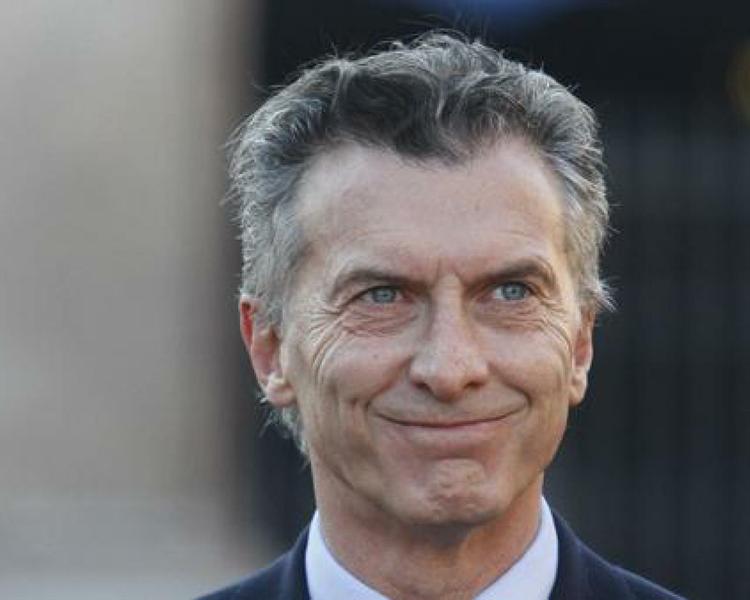 macri tres