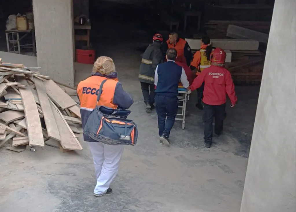 Obrero sufrió el derrumbe de una pared (gentileza) 2