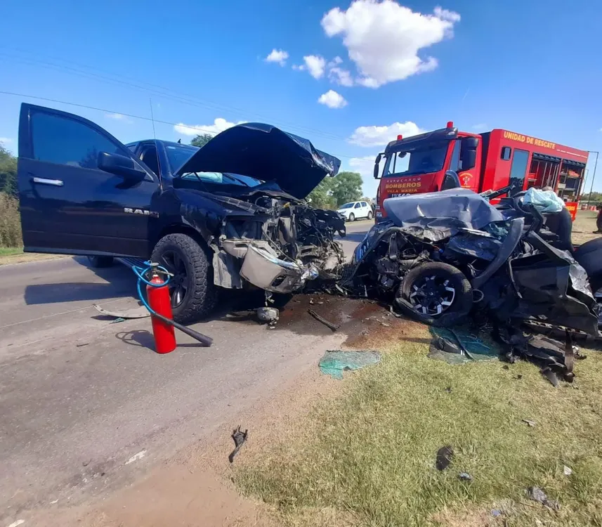 Choque de camioneta y automóvil en la Ruta 158 (Policía)