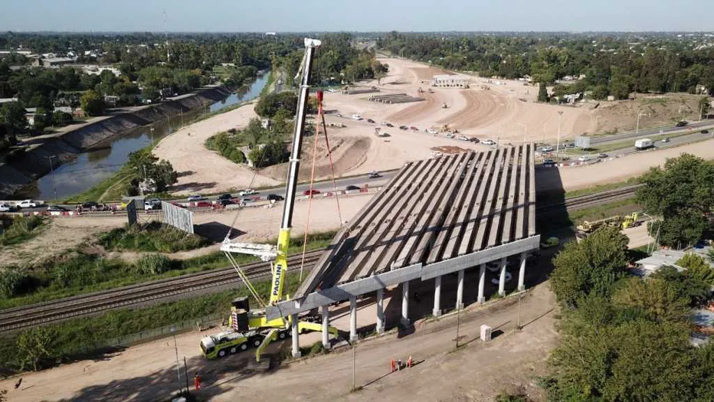 Obra pública fenada NA