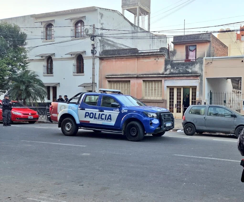 Femicidio de Agostina: el fiscal Garzón encabeza una inspección judicial en la casa de Barrelier thumbnail