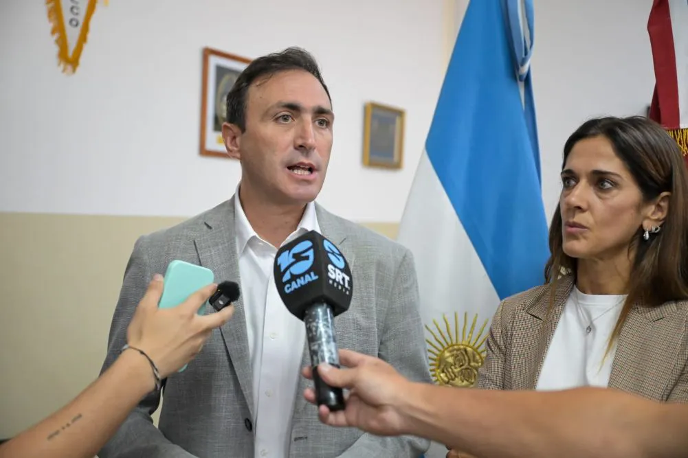 Ministro Lopez prensa.cba
