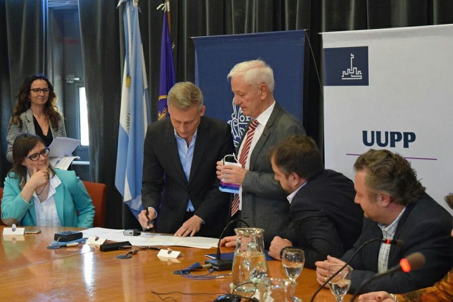 Firma Convenio Universidades Populares