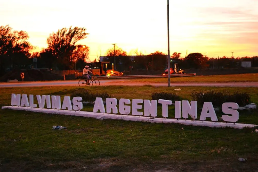 Malvinas by Facebook