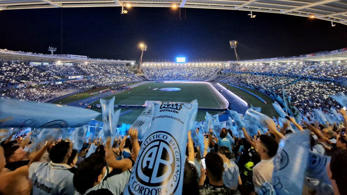 hinchada de Belgarno red X @Belgrano
