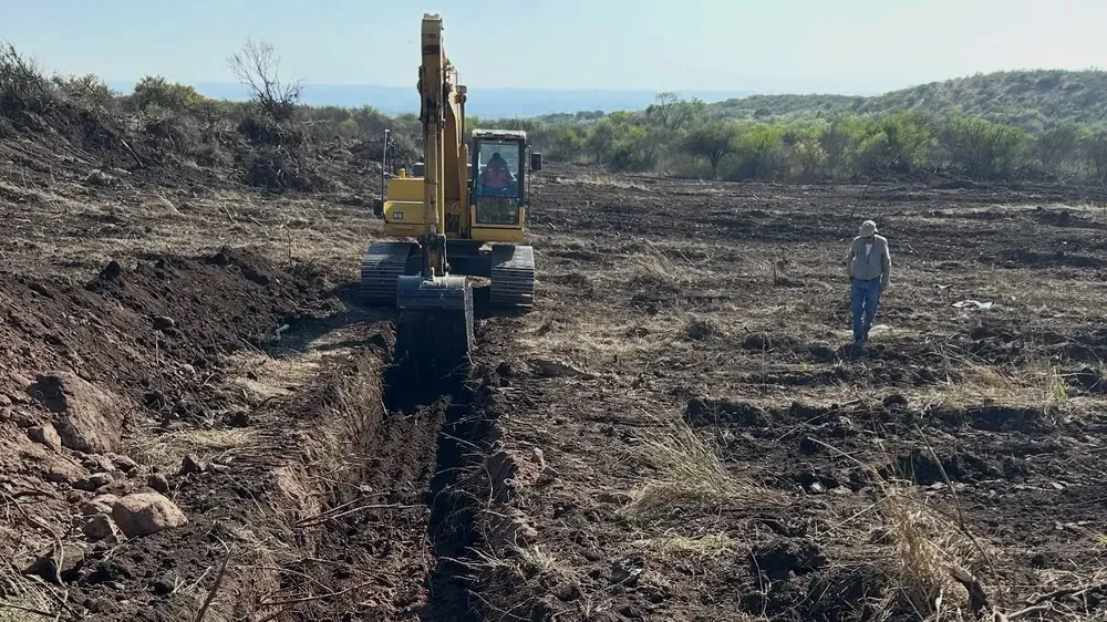 Excavaciones del EAAF en predio lindero a La Perla (Mesa de Trabajo por los Derechos Humanos de Córdoba) 01