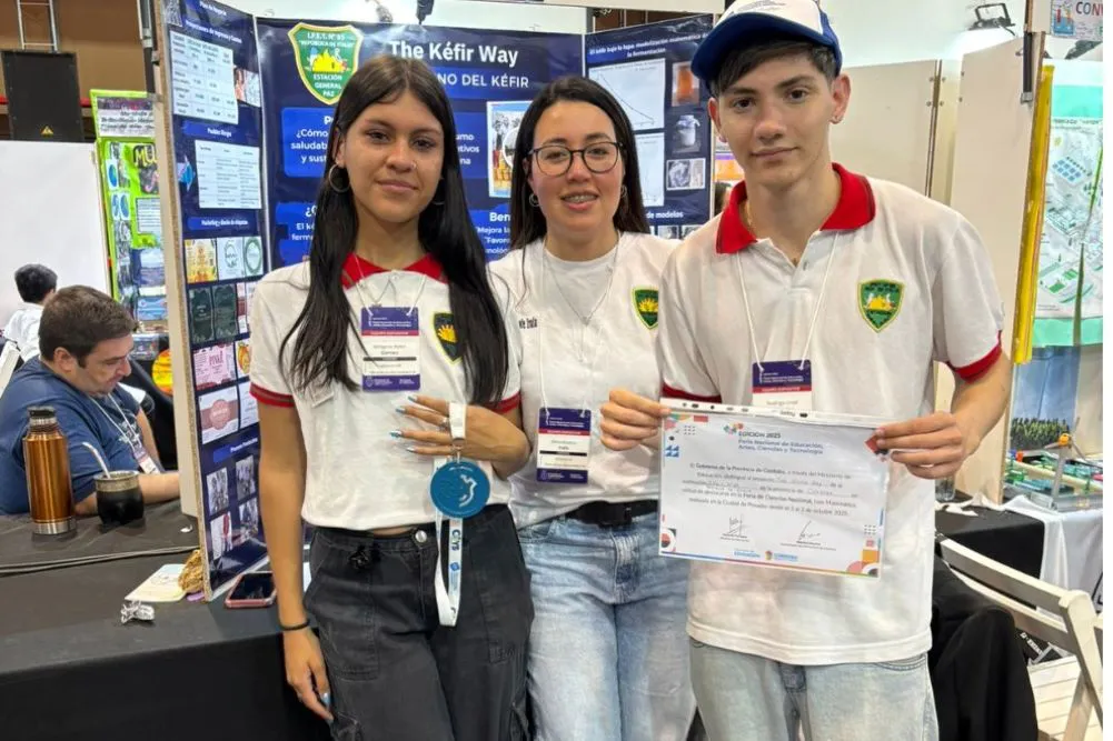 Alumnos Cordobeses ganadores prensa.cba