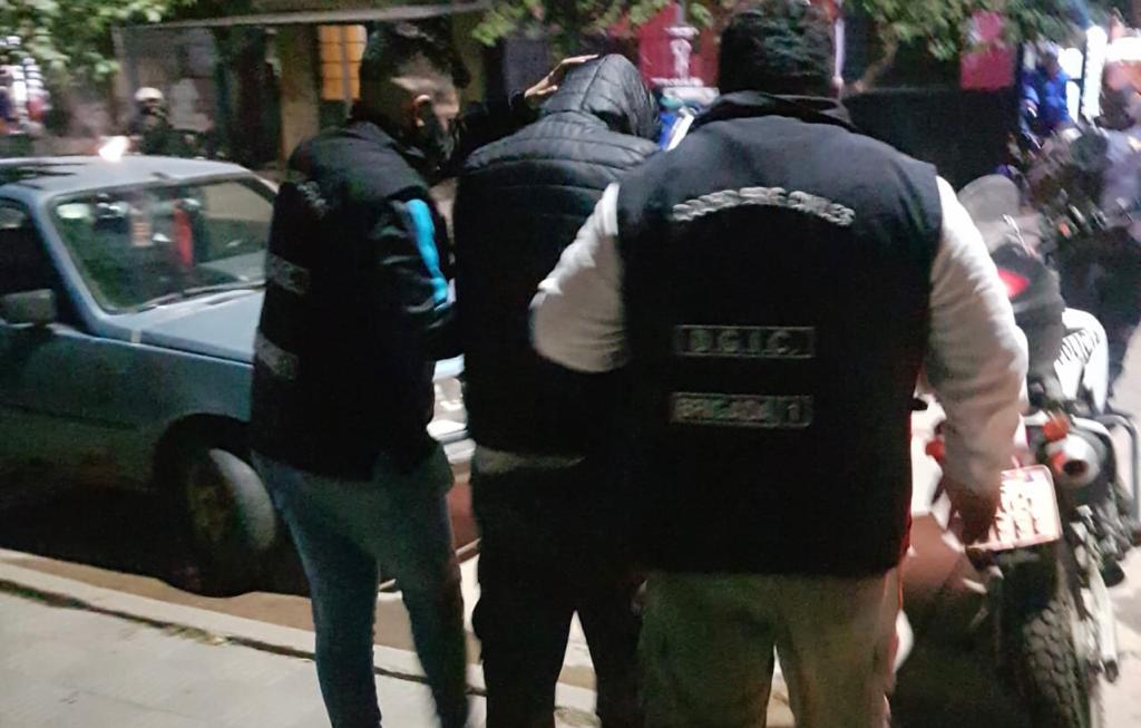 Robo a una perfumería, detenido by gentileza