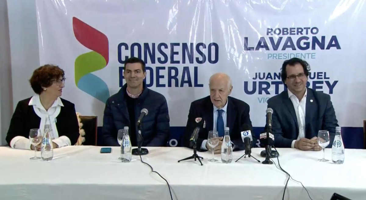 Lavagna en San Juan by Nuevos Papeles