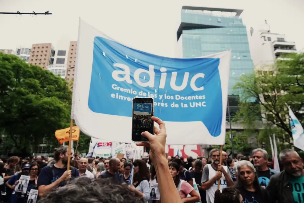 Marcha (Adiuc)