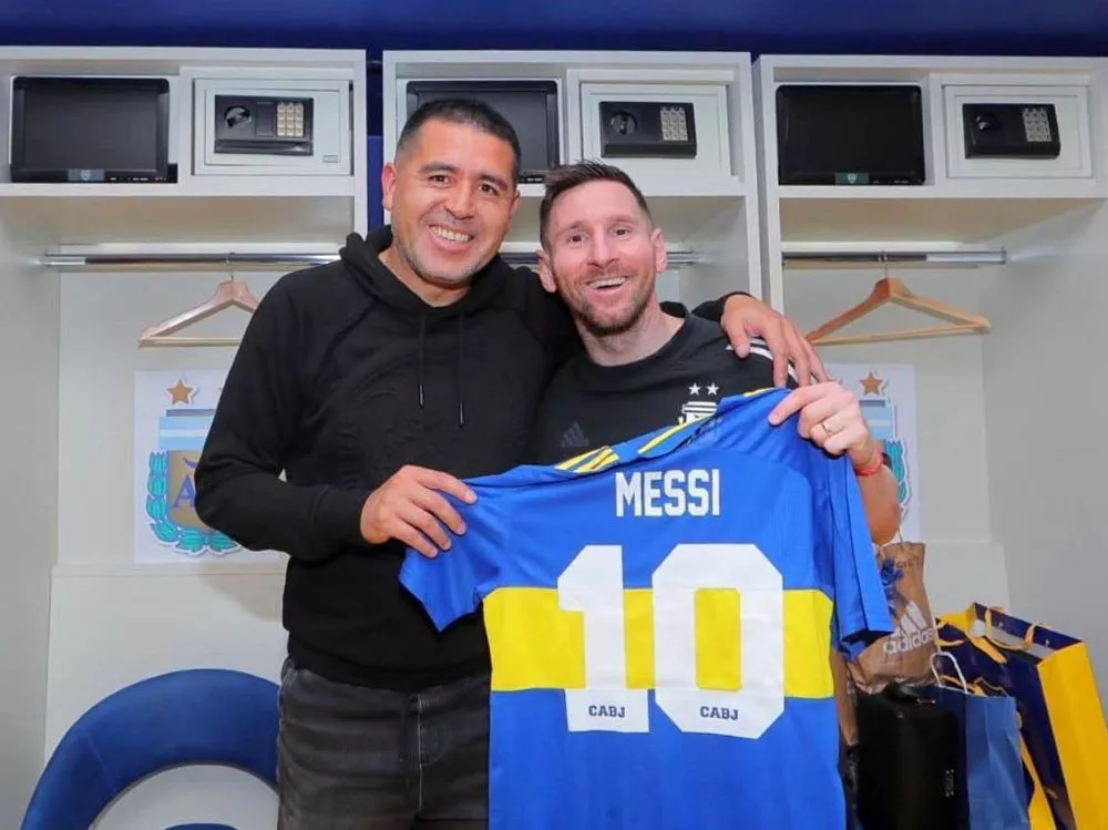 Messi y Riquelme by NA