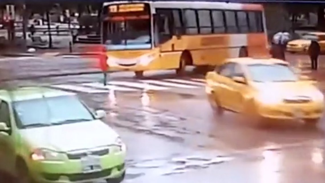 colectivo mujer atropellada