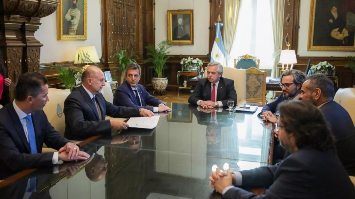 Acueducto firma 1 by Telam