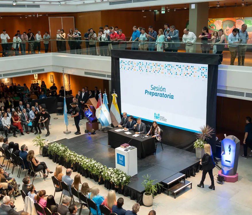 Sesión preparatoria Concejo Deliberante de Córdoba (Twitter Concejo Deliberante Córdoba) 2