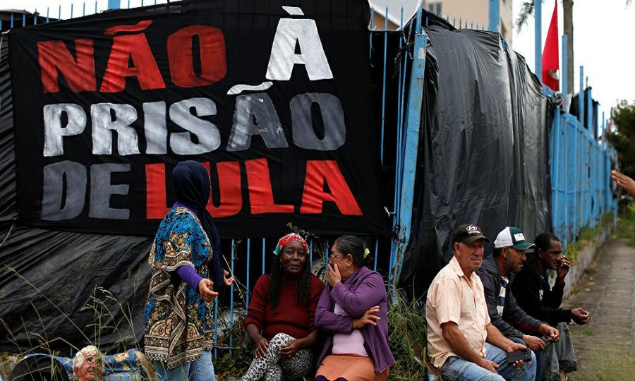 Campamento Brasil. Reuters