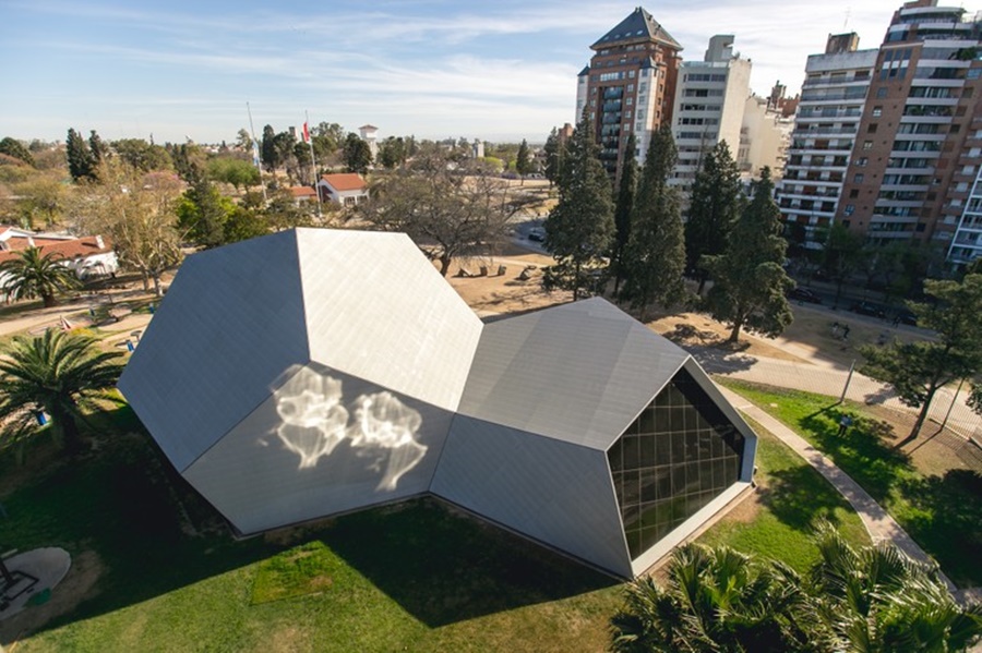 plaza cielo tierra