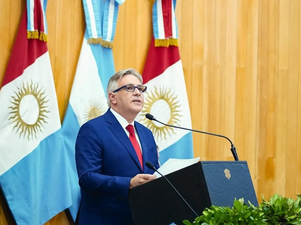 multimedia.normal.993706a6e82063a0.bWFydGluIGxsYXJ5b3JhIGxlZ2lzbGF0dXJhX25vcm1hbC53ZWJw