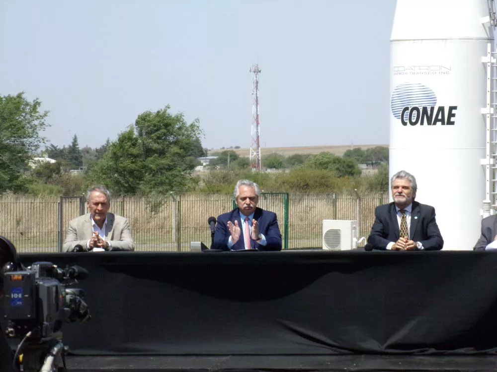 Fernández y Schiaretti en Conae by Adrian Camerano