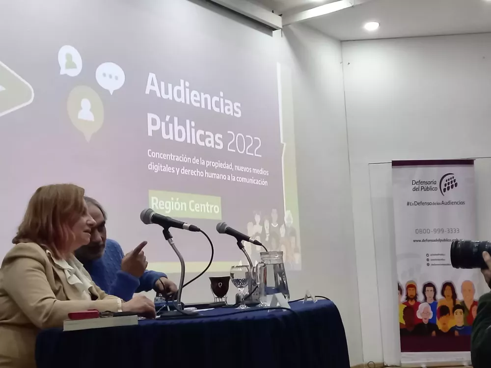 Audiencia Pública de la Defensoría del Público de Servicios de Comunicación Audiovisual en Paraná (Twitter Defensoría del Público) 3