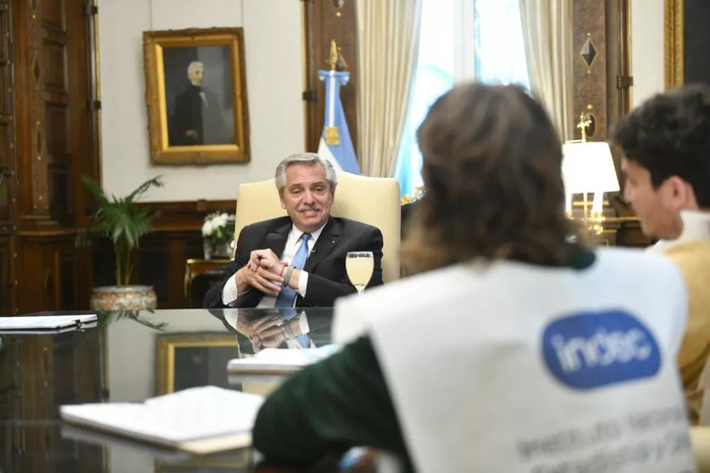 Presidente con censistas 2 by Gob Nac