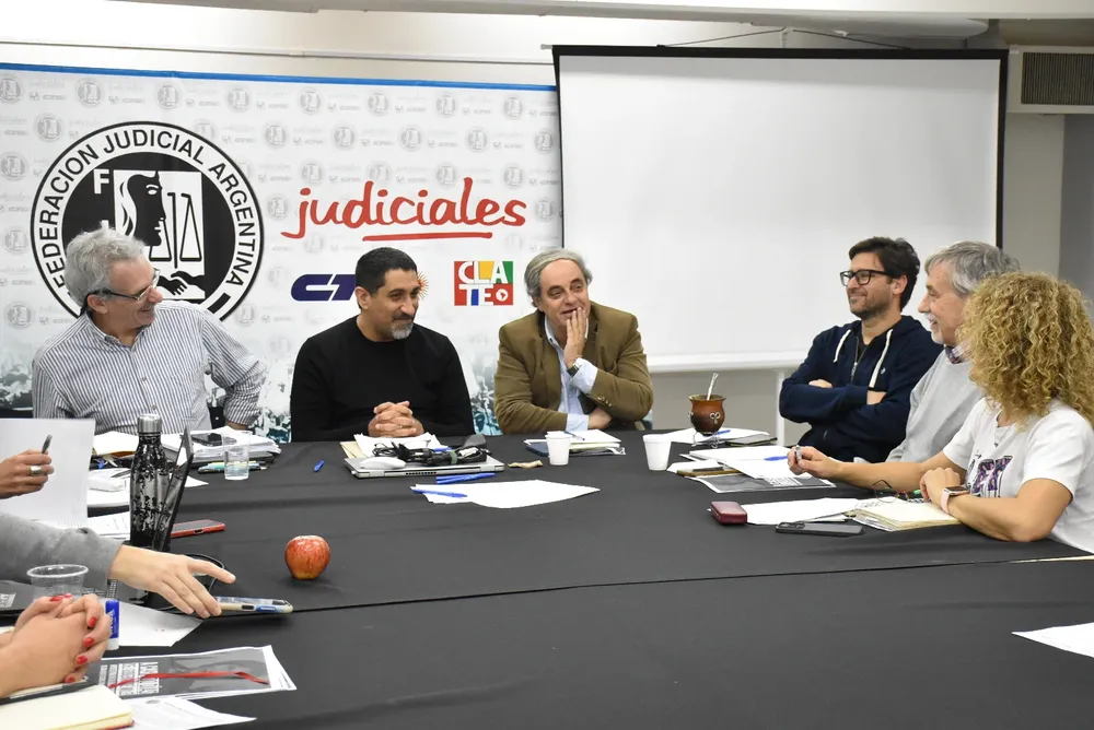 Reunión de gremios judiciales provinciales (AGEPJ) 01