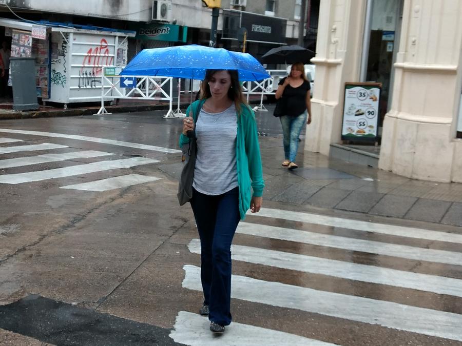 lluvia alerta tormenta foto de consu cab