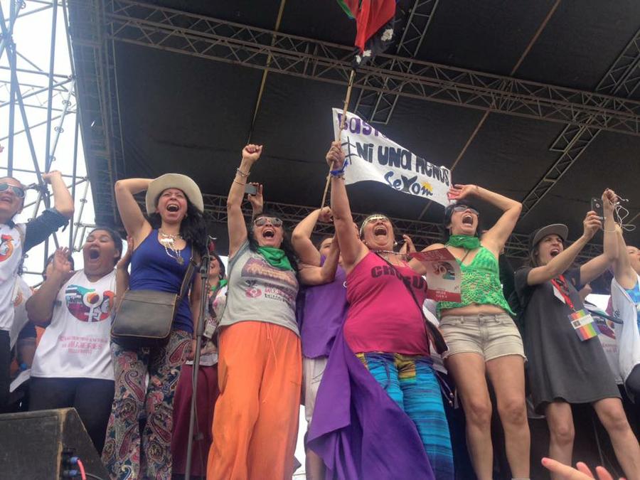Denuncian persecución y agresiones en el Encuentro Nacional de Mujeres