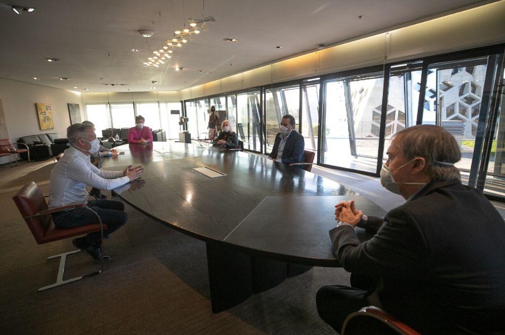 Schiaretti reunión sector turístico by Gobierno de la Provincia