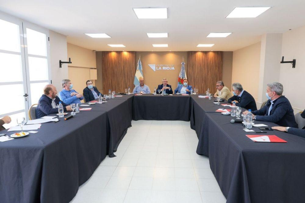 Alberto Fernández y gobernadores del FdT La Rioja 18 09 2021