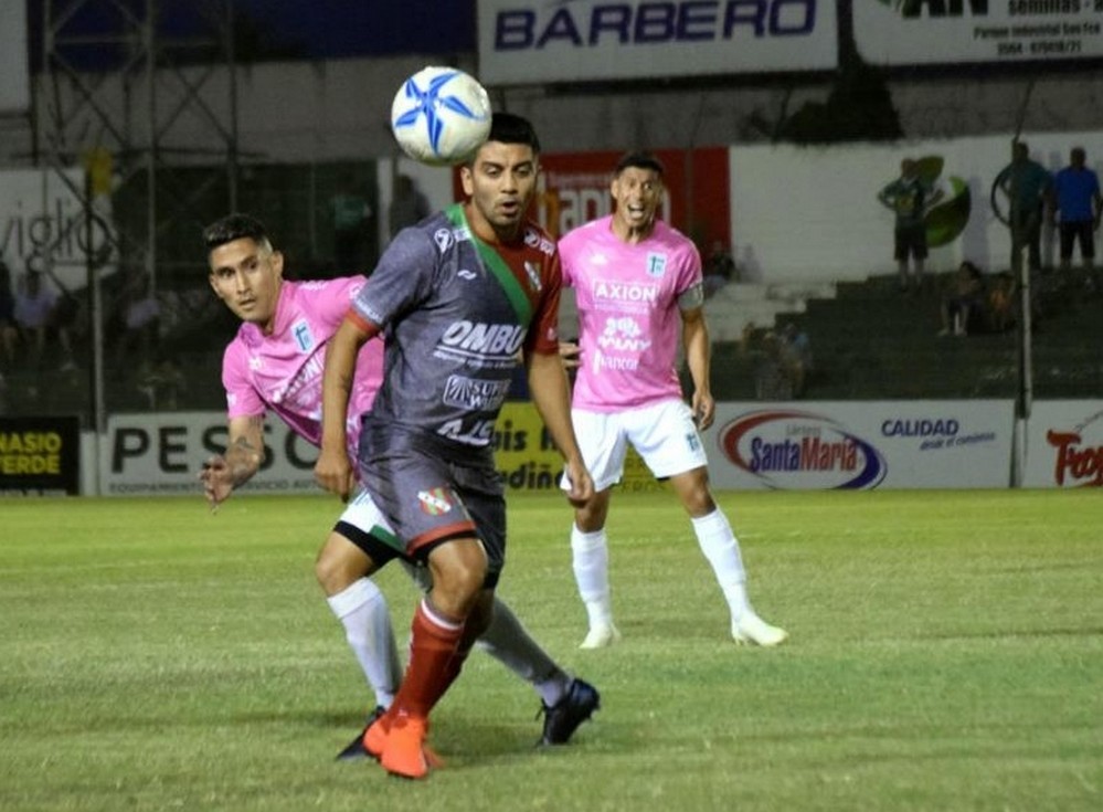 FOTO SPORTIVO SPORTIVO LP 250120 1