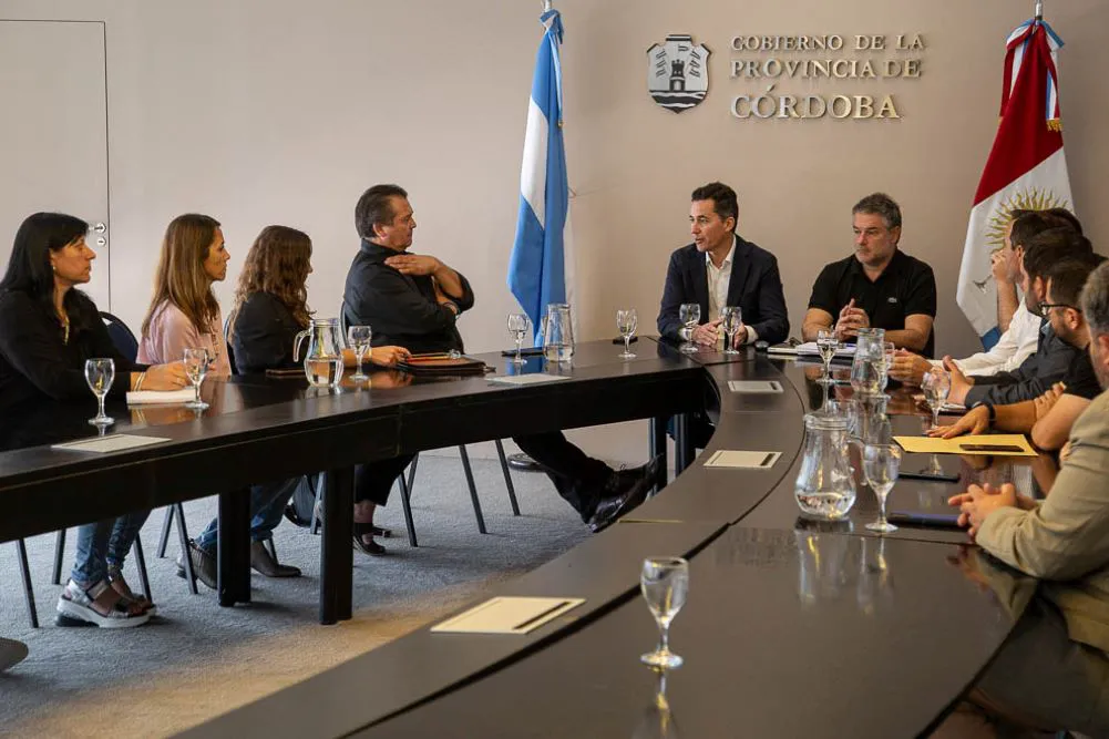 Calvo con intendentes by prensa.cba