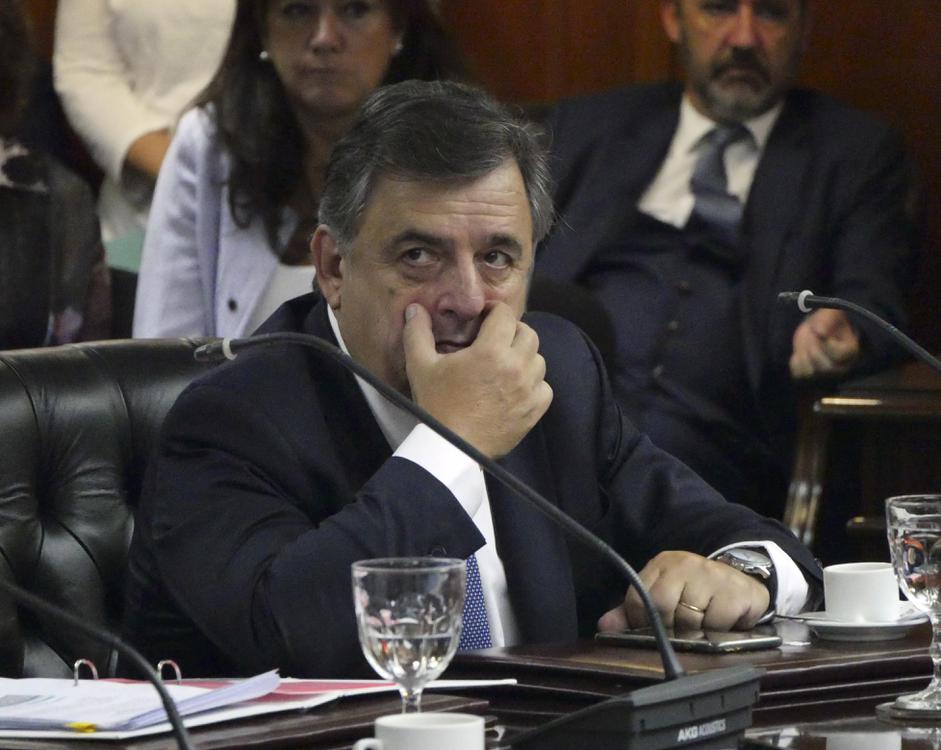 Mario Negri by na