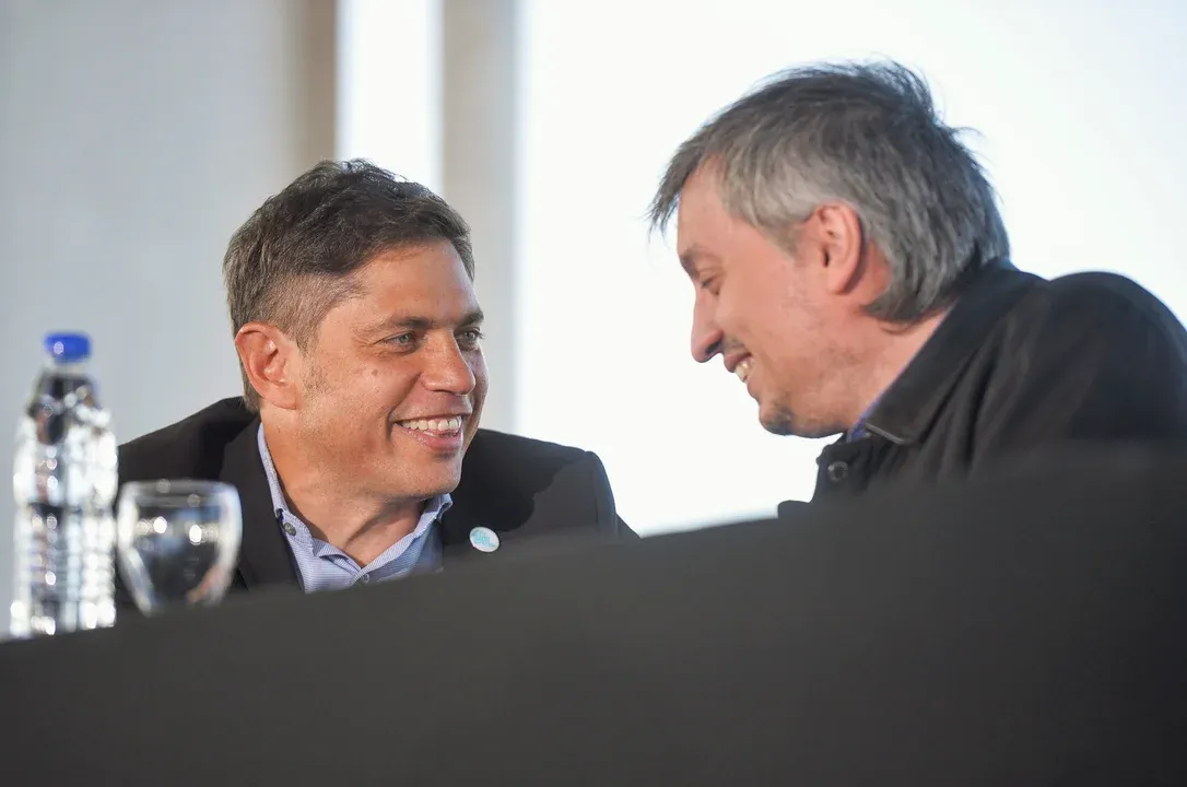 axel y máximo