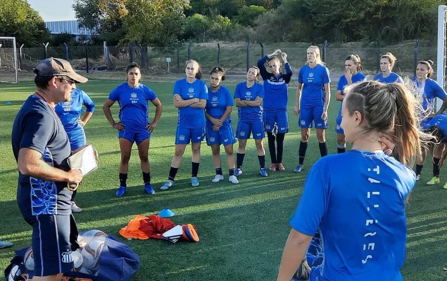 Fútbol femenino: Talleres jugará la tercera fecha de local