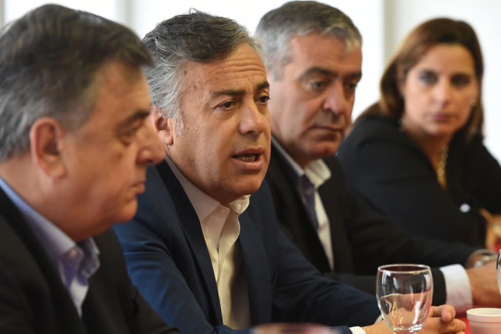cornejo, presidente de la UCR con Negri