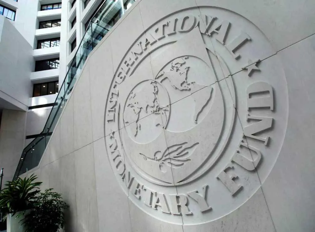 FMI fachada 2 © NA