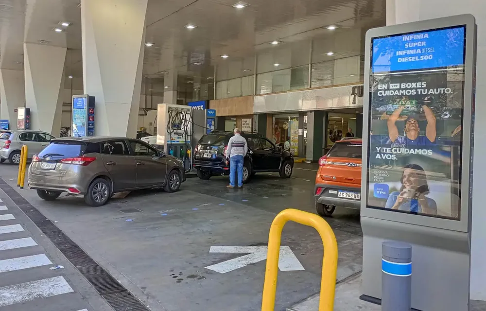 estacion de servicio combustible by na