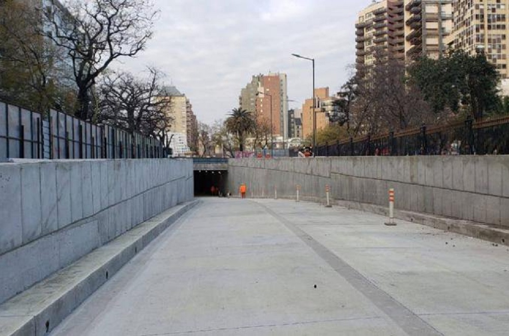 Plaza España túnel by gentileza