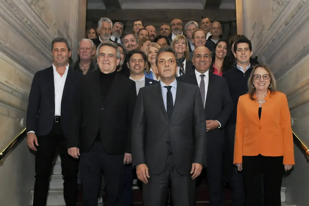 sergio massa con gobernadores TW Massa
