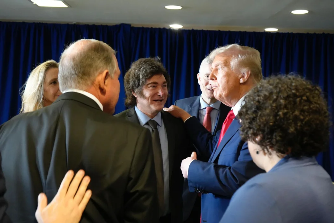 Milei y Trump by na