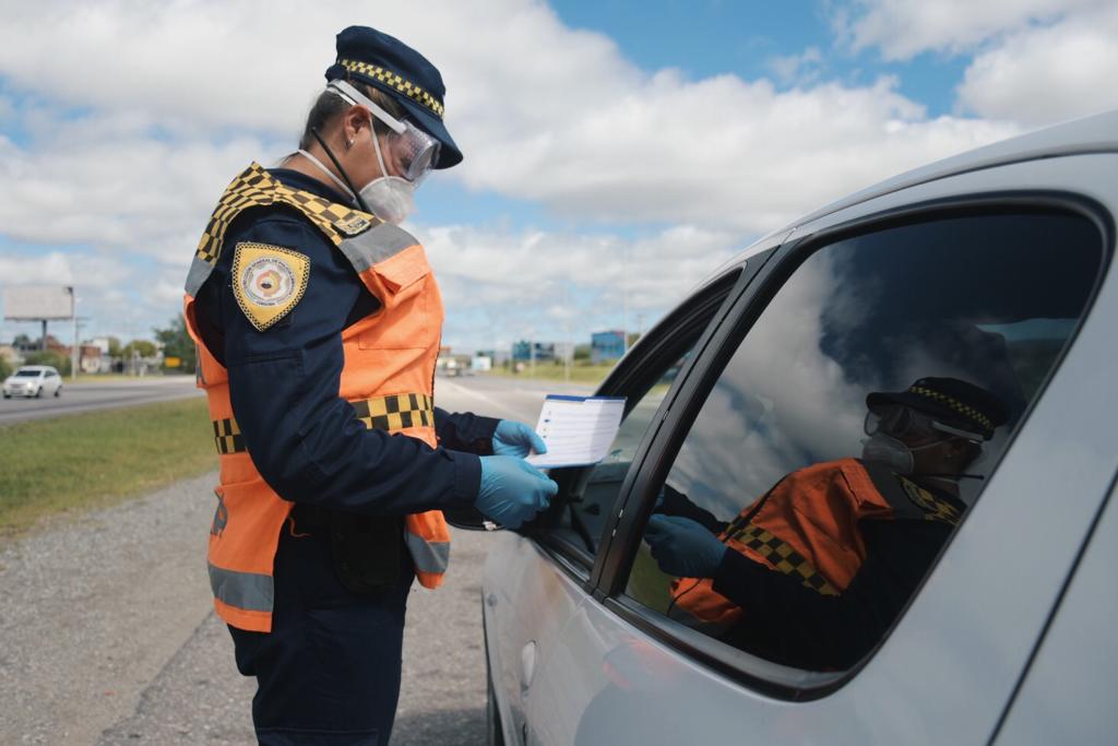 Cuarentena policía by @PoliciaCbaOf